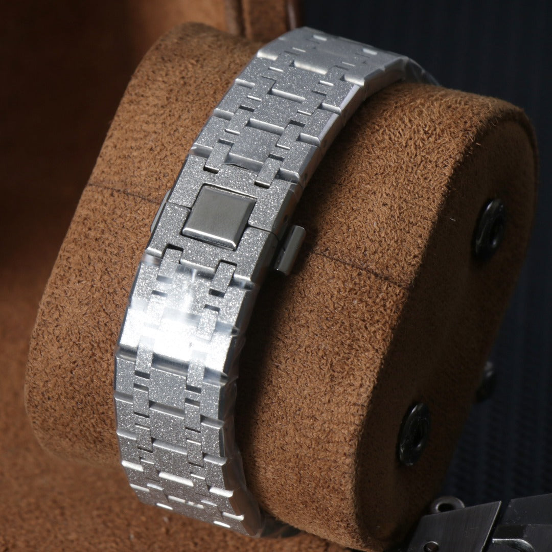 Octagonal Sport Automatic Silver Textured – 41mm