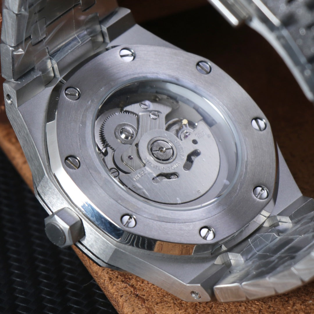Octagonal Sport Automatic Silver Textured – 41mm