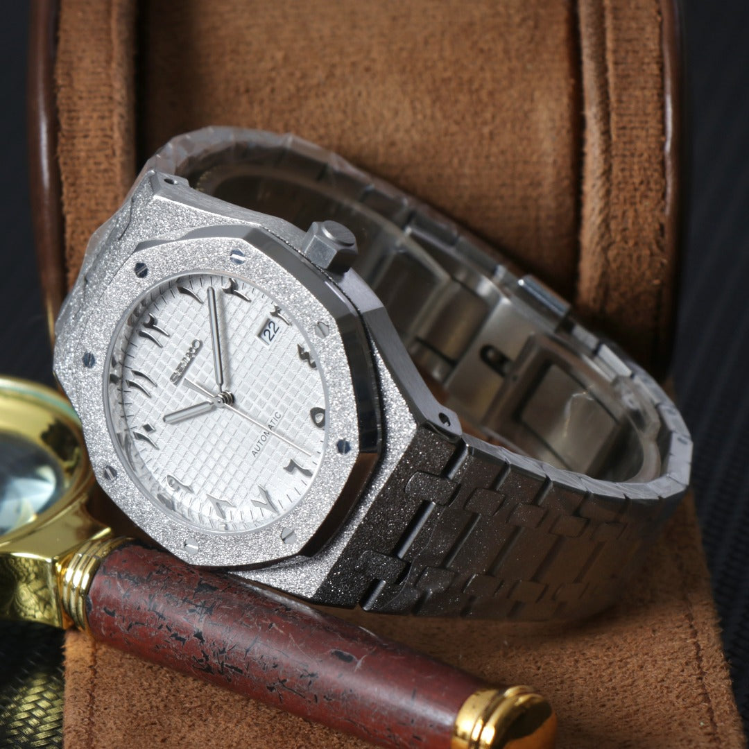 Octagonal Sport Automatic Silver Textured – 41mm