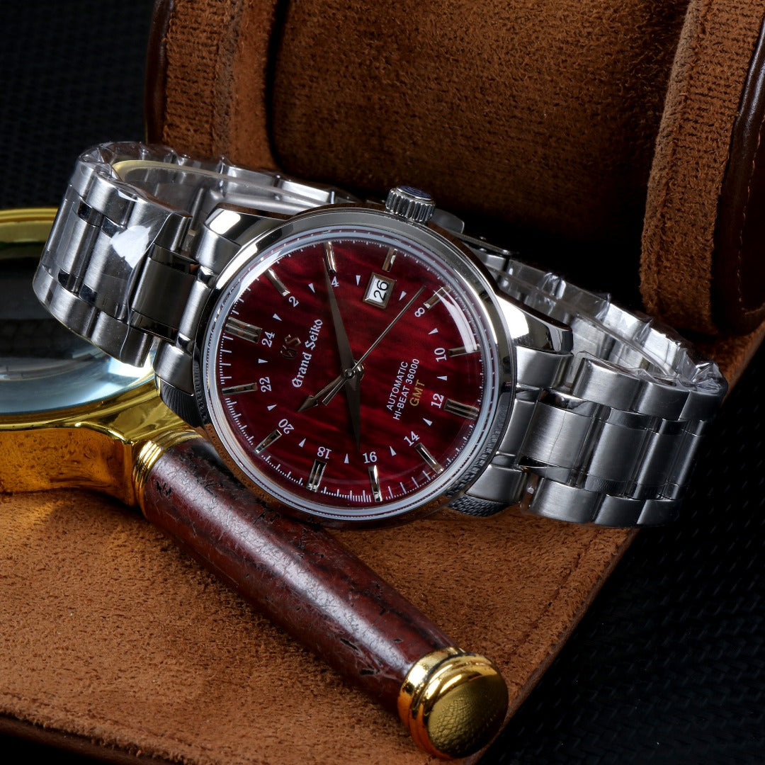 GMT Heritage Red Dial – Automático Luxury Sport 40 mm
