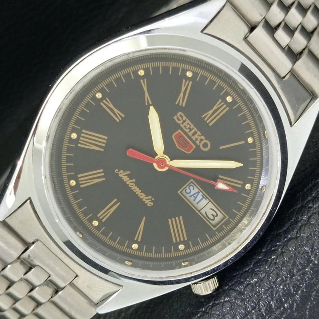 Reloj Vintage Seiko 5 Automático 7009A – Esfera Negra con Números Romanos (⭐5)
