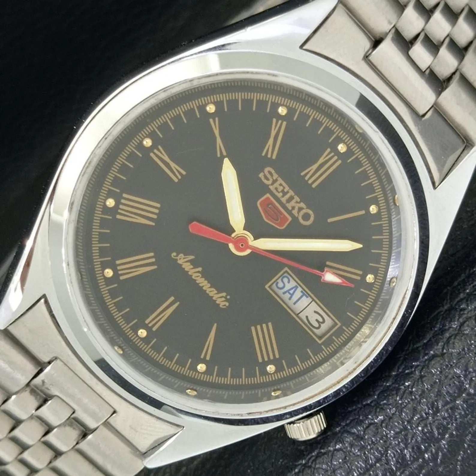 Reloj Vintage Seiko 5 Automático 7009A – Esfera Negra con Números Romanos (⭐5)