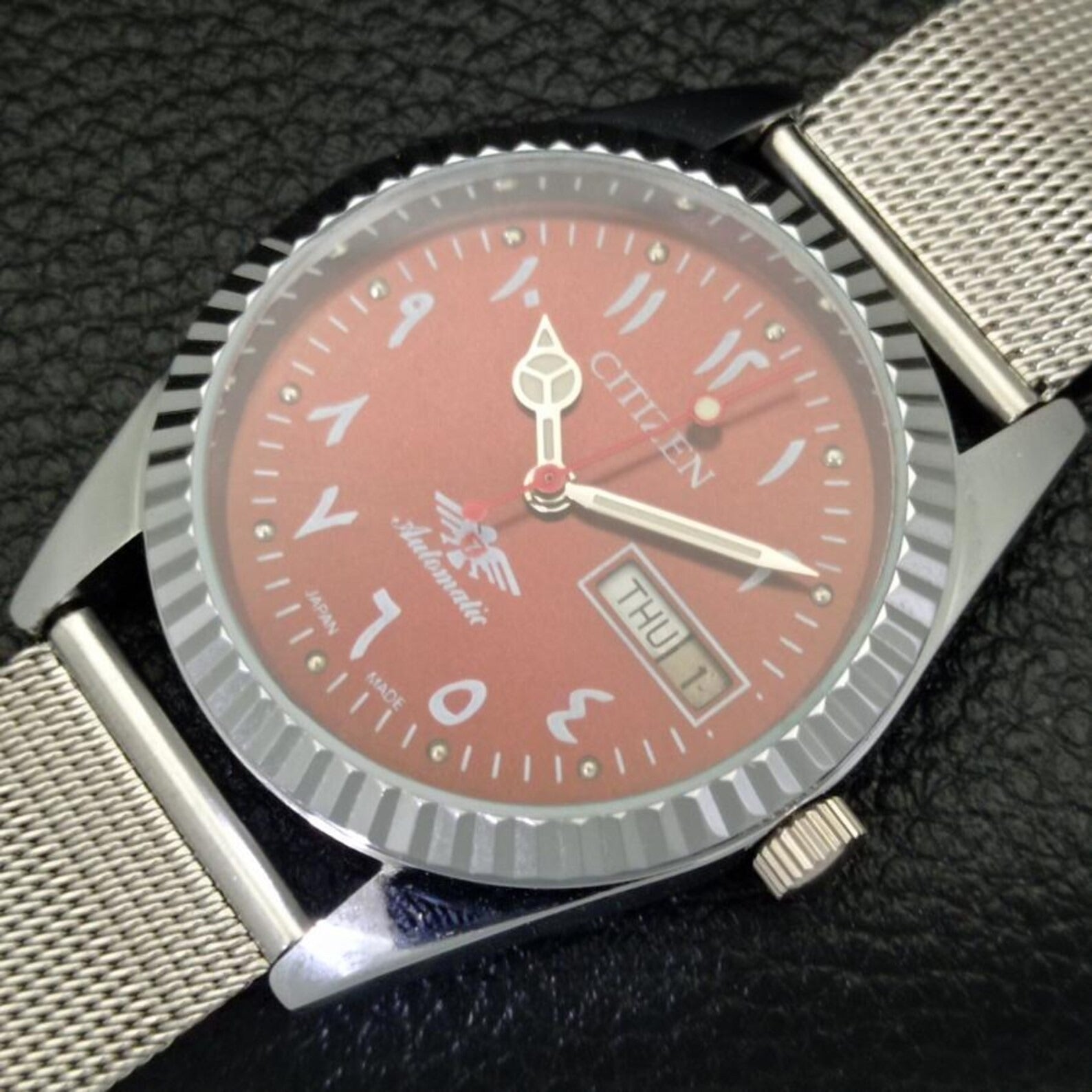 Citizen Automático 8200 - Esfera roja (⭐4,7)