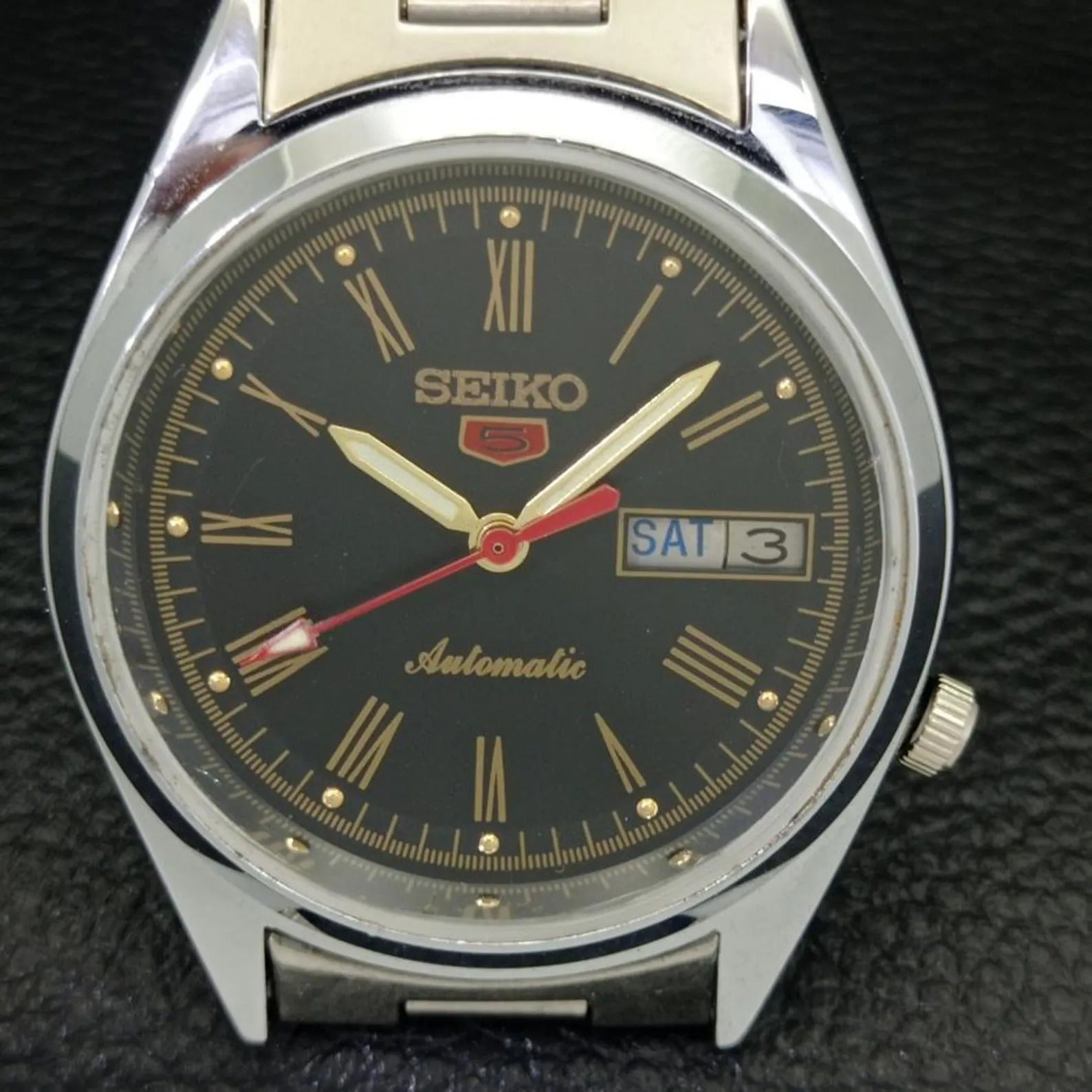 Reloj Vintage Seiko 5 Automático 7009A – Esfera Negra con Números Romanos (⭐5)