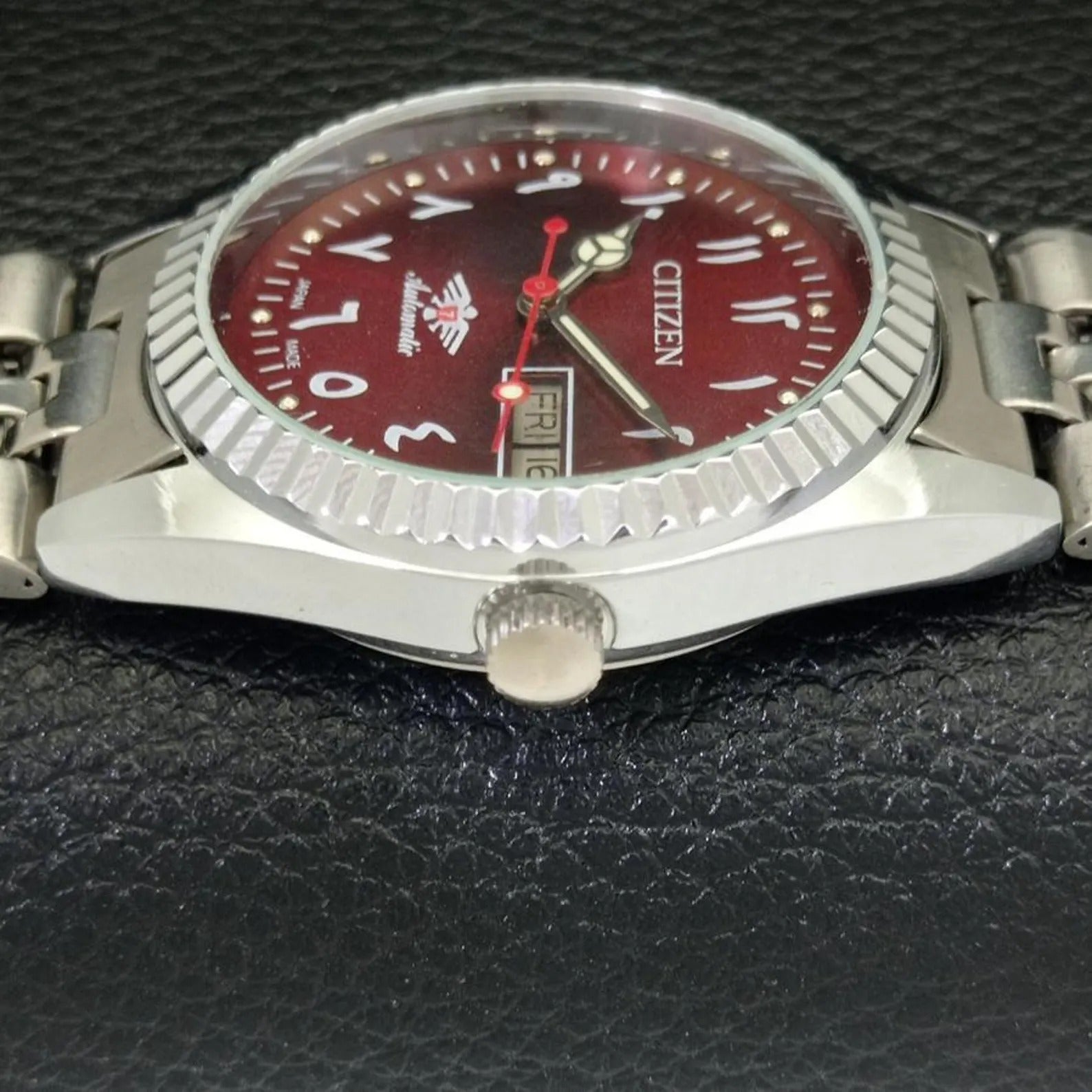 Reloj de Pulsera Citizen 8200 - Esfera roja (⭐4,8)