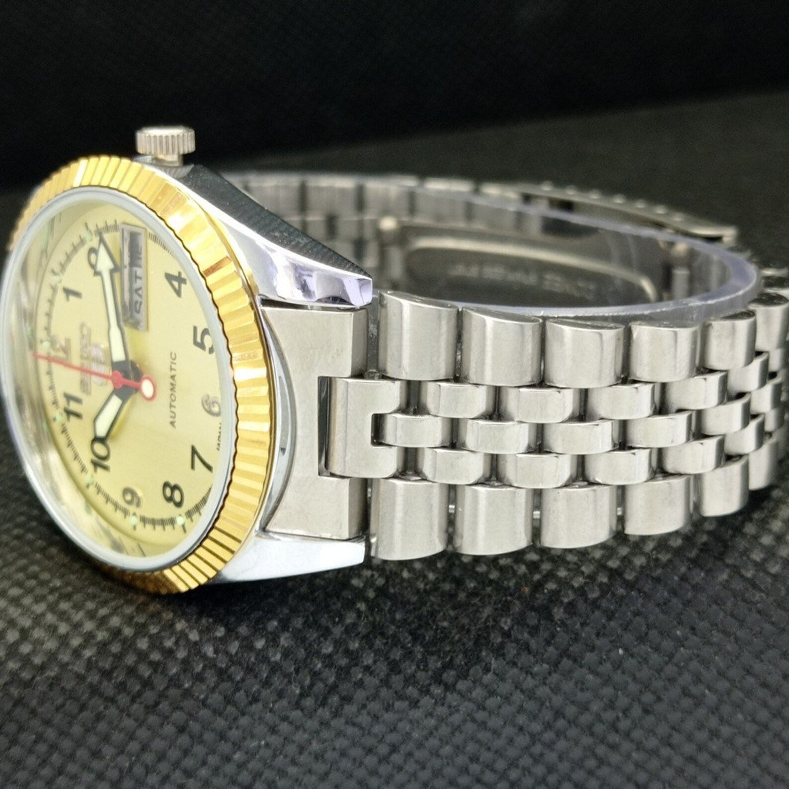 Reloj Vintage Seiko 5 Automático – Esfera Crema (⭐4,9)