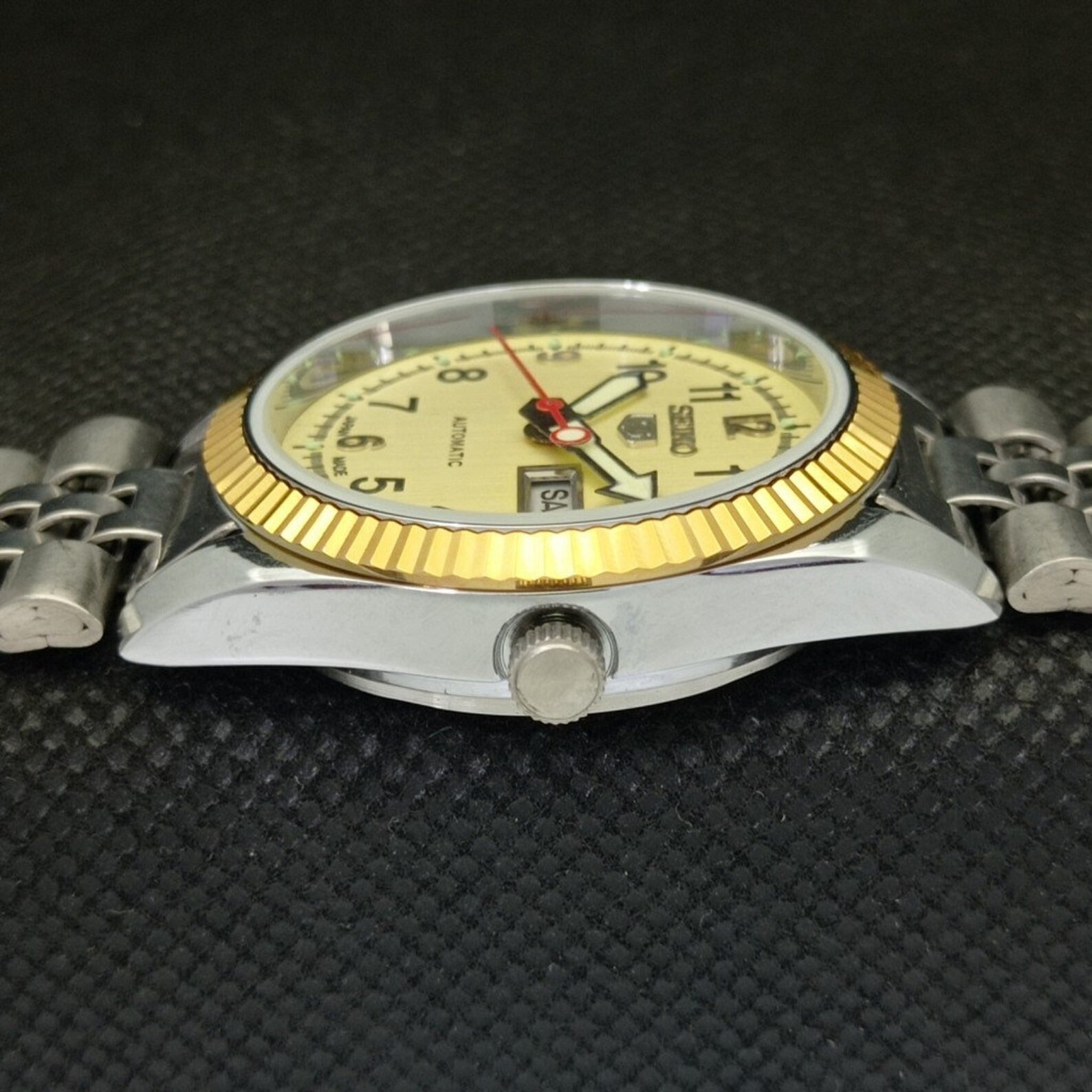 Reloj Vintage Seiko 5 Automático – Esfera Crema (⭐4,9)