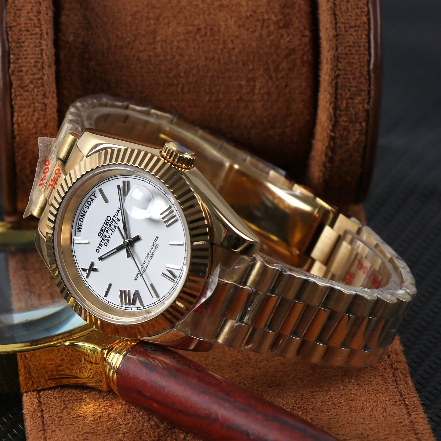 Classic Automático – Gold White Day-Date