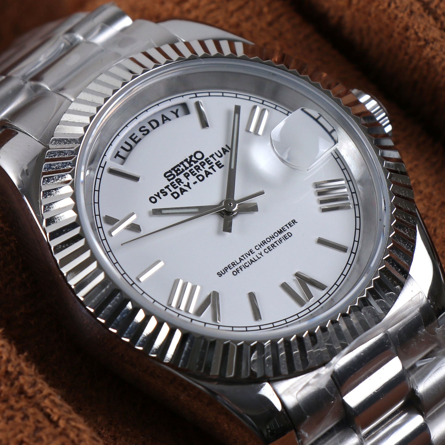 Classic Automático – Silver White Day-Date