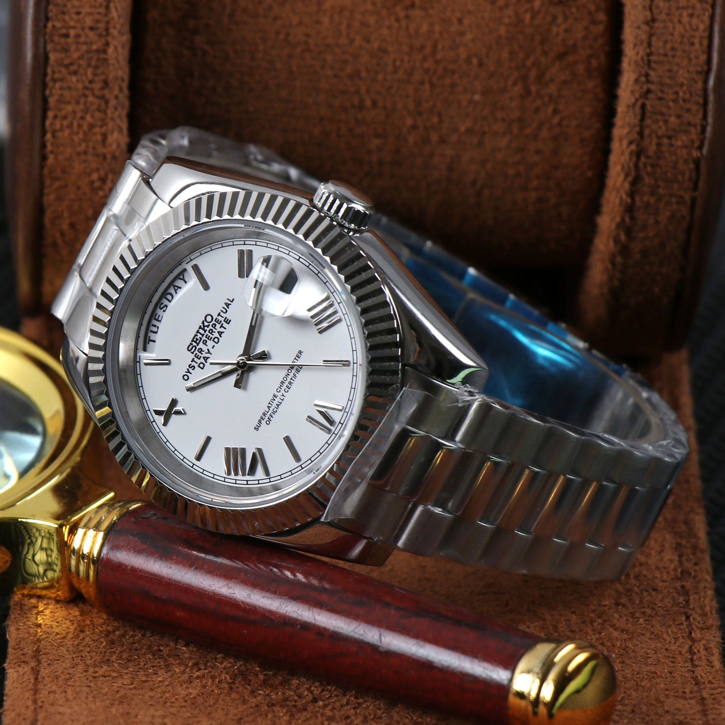 Classic Automático – Silver White Day-Date