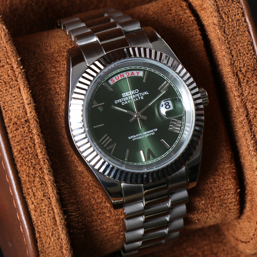 Classic Automático – Dark Steel Green Day-Date