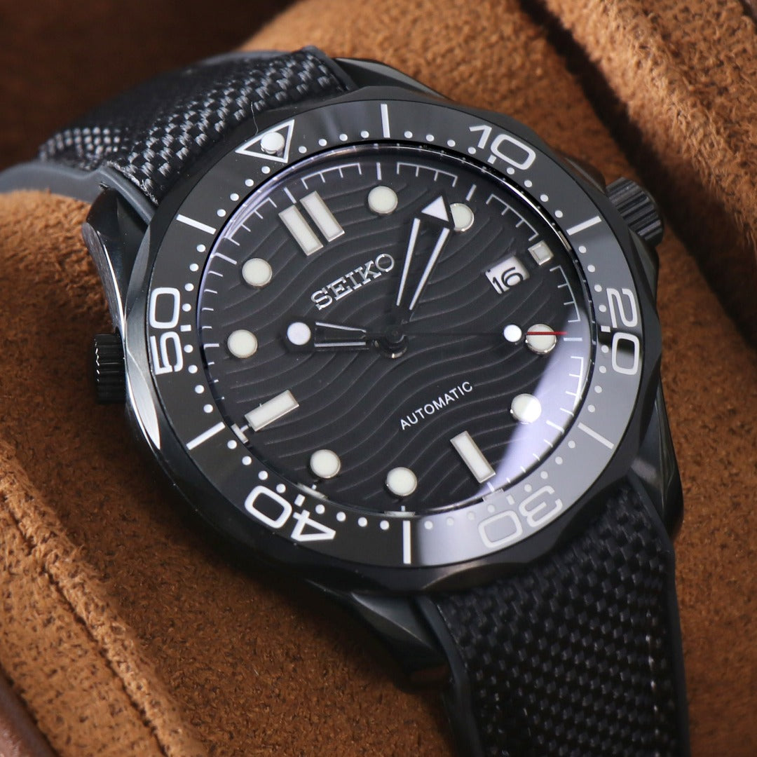 Diver Automático – Black Wave Steel NH35