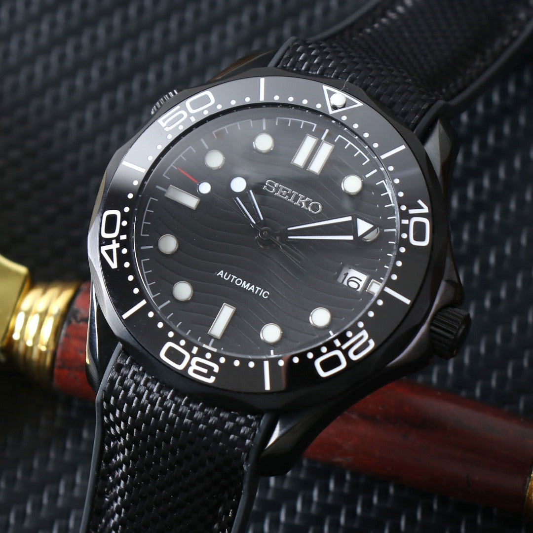 Diver Automático – Black Wave Steel NH35