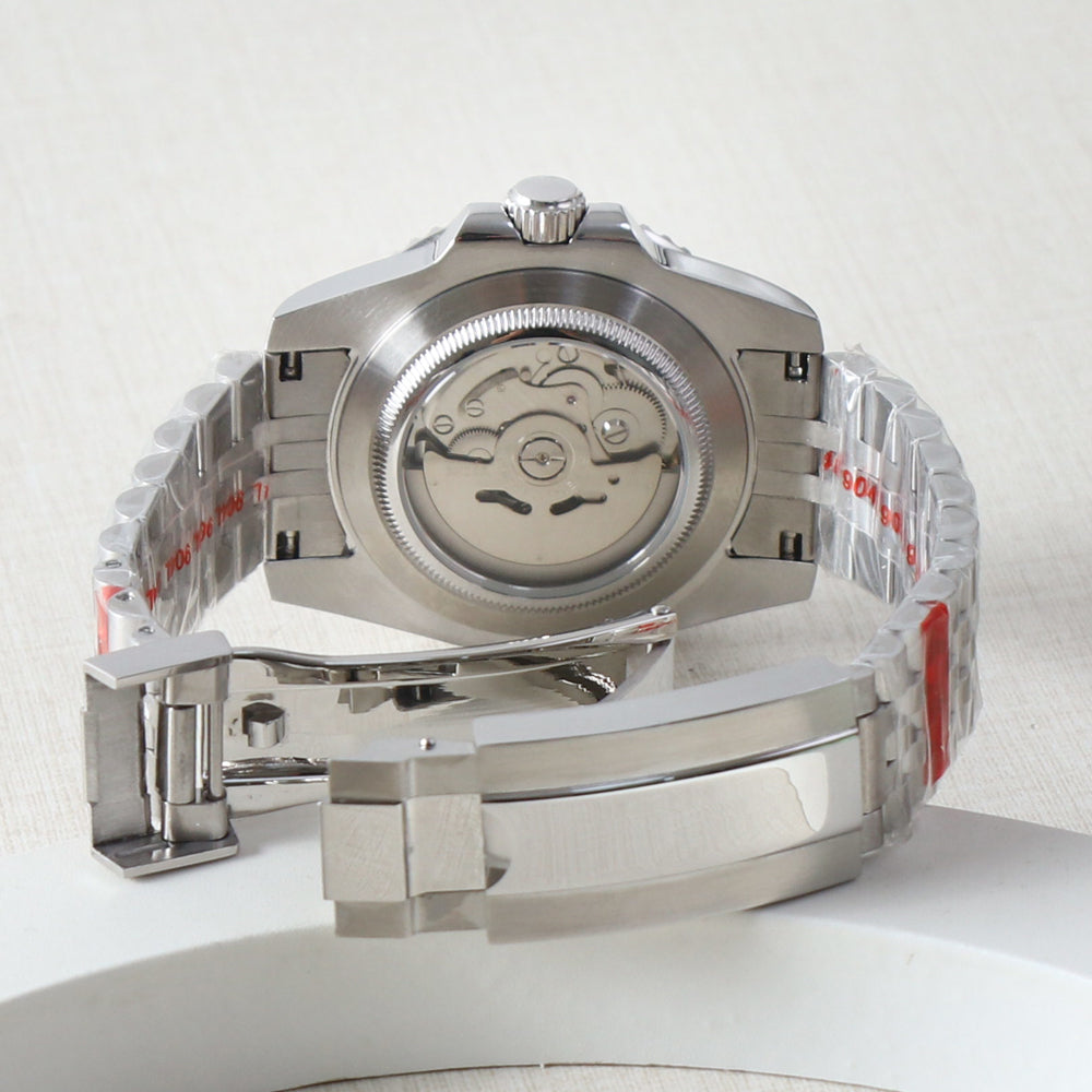 White Black-Gold GMT Automático – Classic Traveler NH34