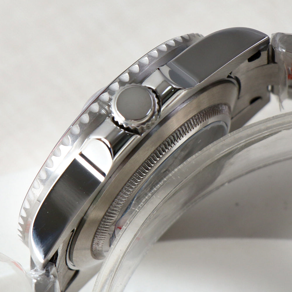 Black Gold GMT Automatic – Classic Traveler NH34