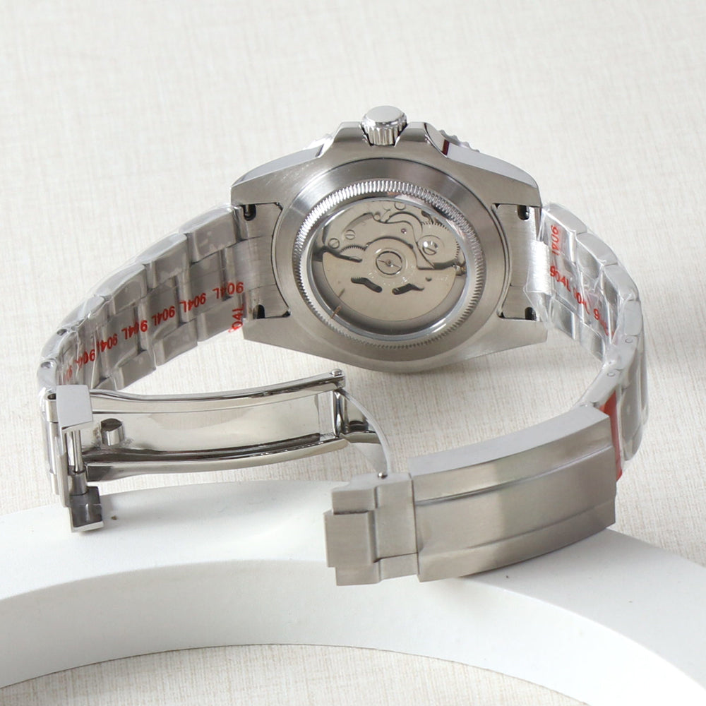 Black Gold GMT Automatic – Classic Traveler NH34