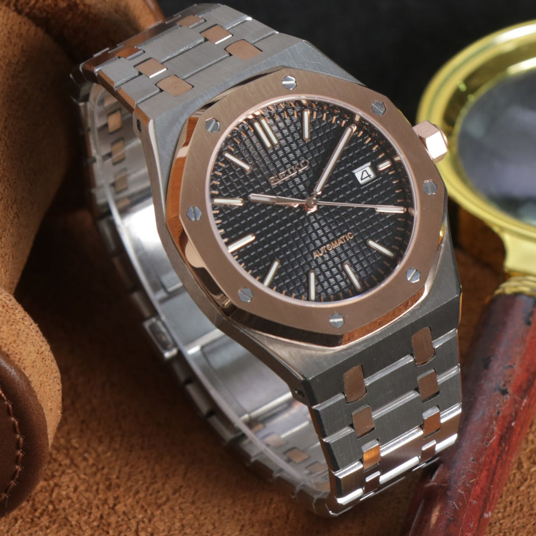 Octagonal Black Automático – Classic Integrated NH35