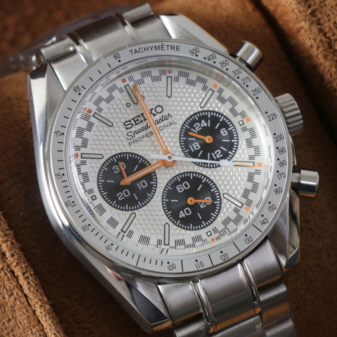 Classic Chrono Blanco Orange – Racing Heritage VK63