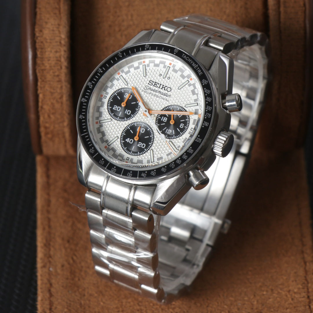 Classic Chrono Blanco – Racing Black Bezel VK63