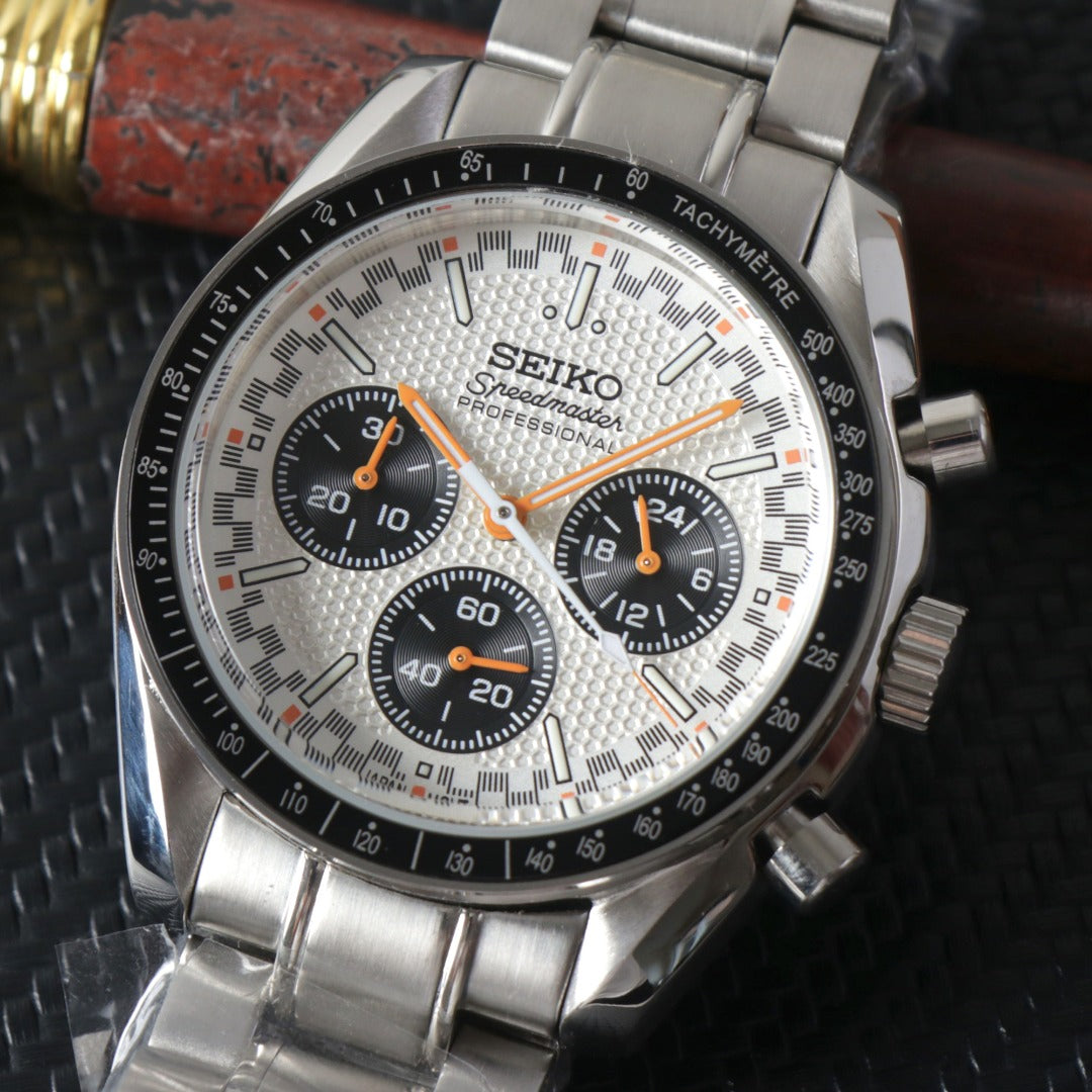 Classic Chrono Blanco – Racing Black Bezel VK63