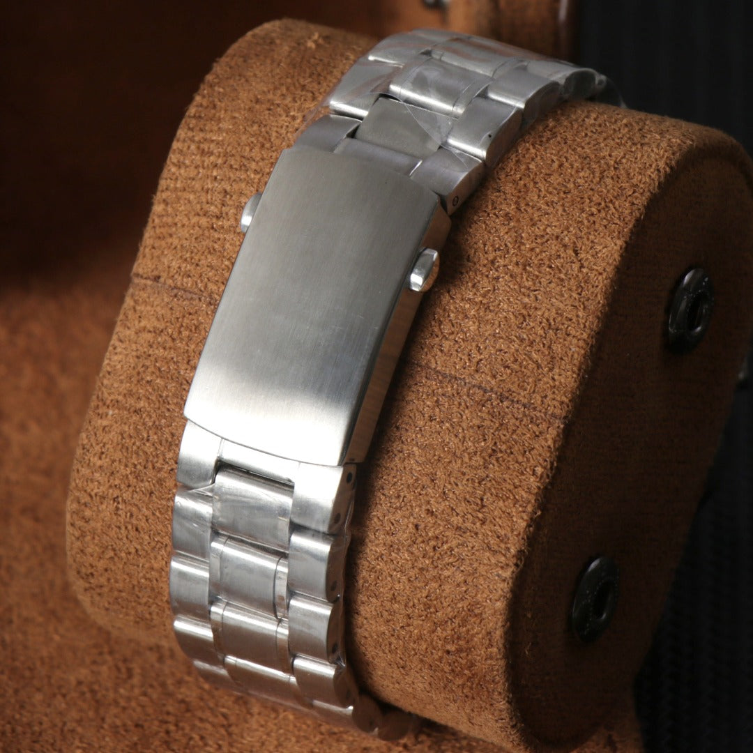 Classic Chrono Blanco – Racing Black Bezel VK63