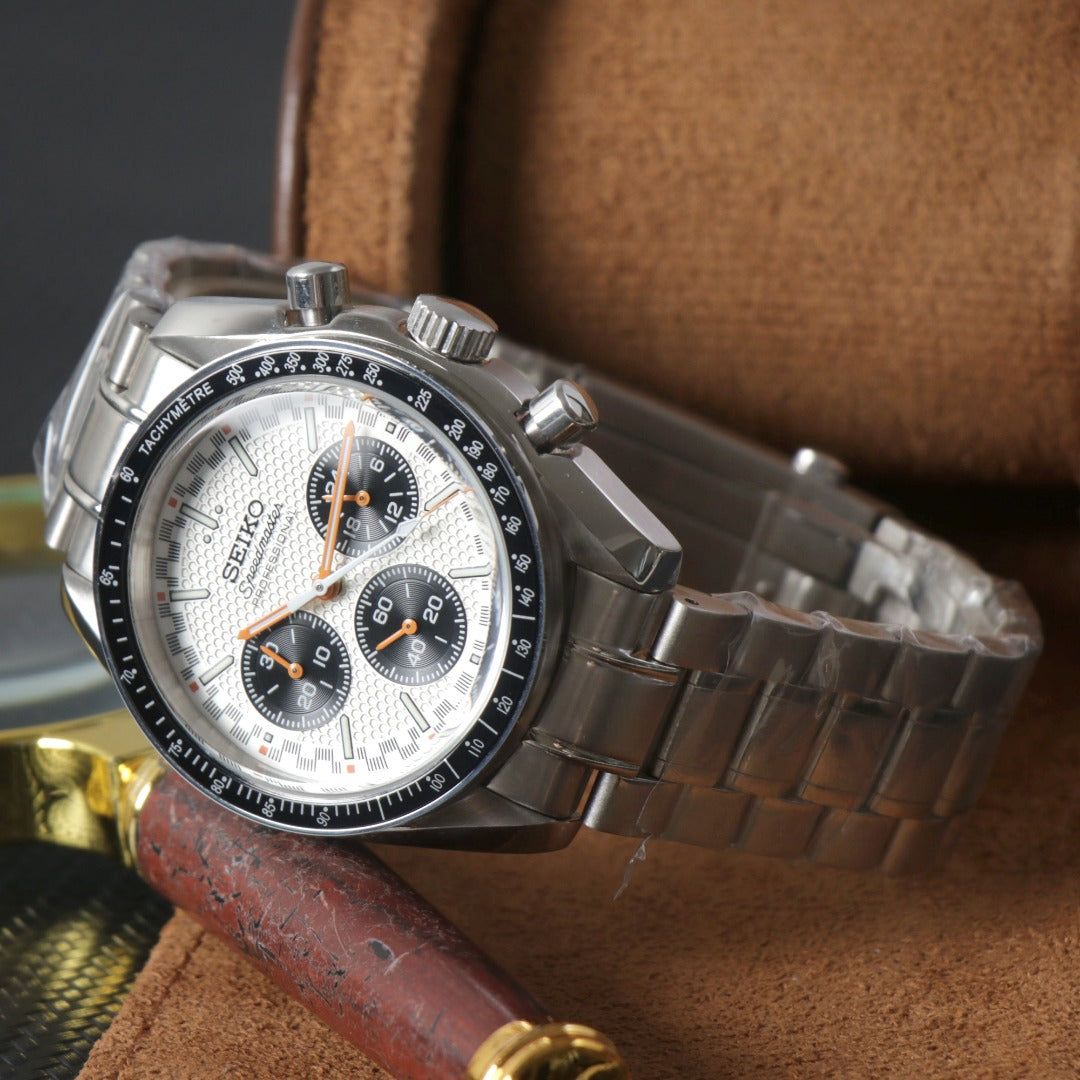 Classic Chrono Blanco – Racing Black Bezel VK63