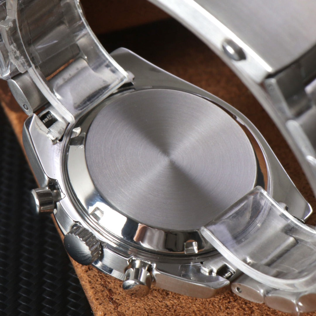 Classic Chrono Blanco – Racing Black Bezel VK63